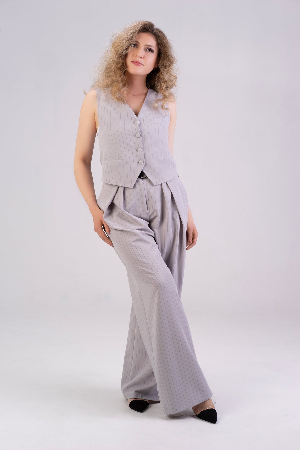 Grey-co-ord-for-women-with-straigh-wide-leg-trousers-and-vest